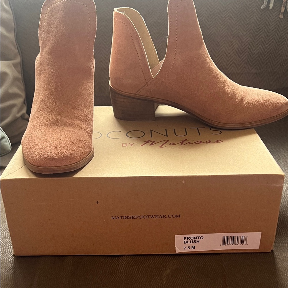 Coconuts by Matisse Blush Ankle Booties